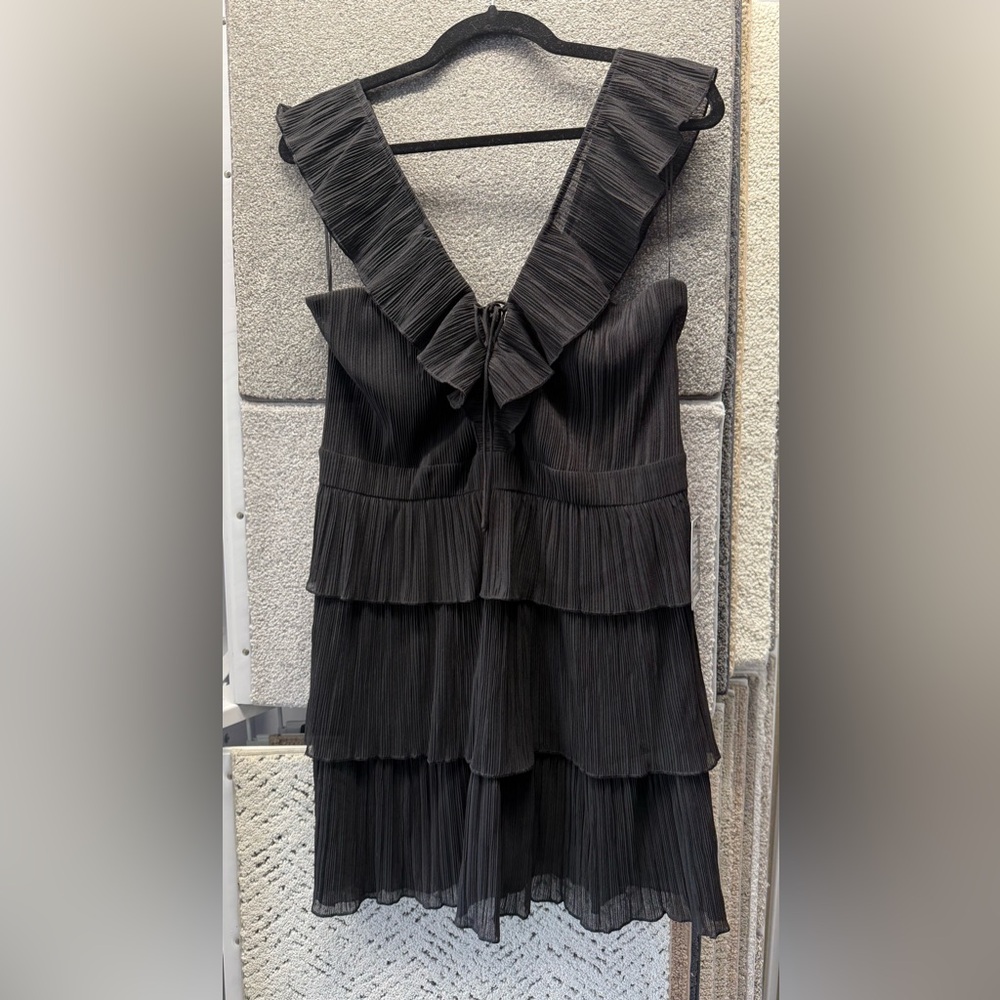 Express dress size large. Color black.